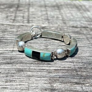 Turquoise, black onyx and Silver Bracelet